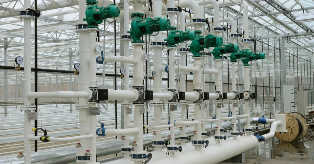 Radiant Heating Systems for Greenhouses