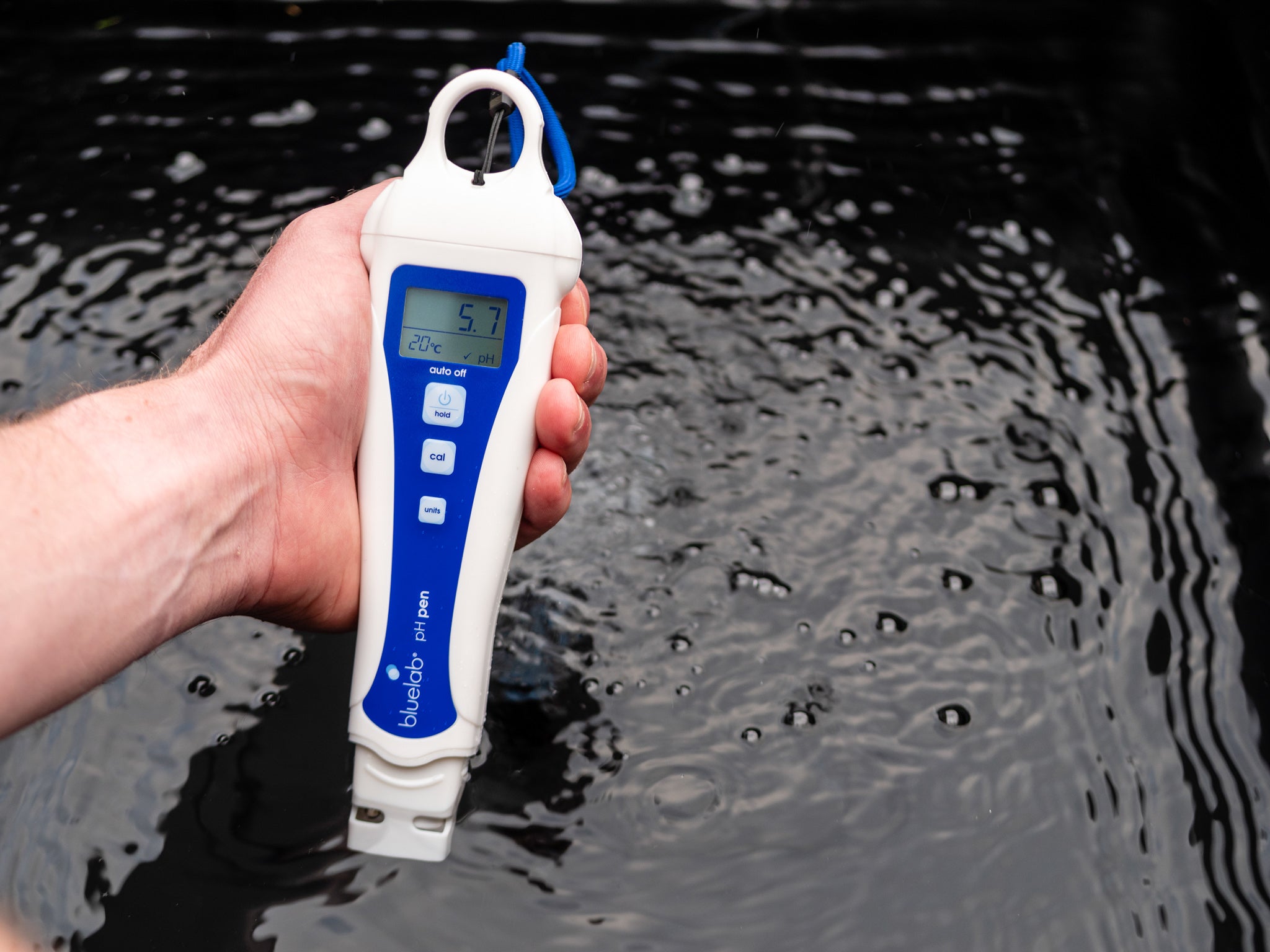 ブルーラボ Bluelab pHペン pH測定器 水耕栽培 水質検査 家庭菜園 Amazon | ブルーラボ (Bluelab) PENPH pHペン pH測定器 (防水