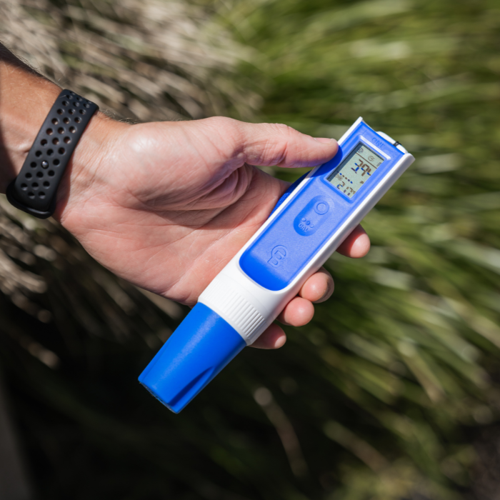 Bluelab OnePen | 3-in-1 pH, EC & Temperature Tester | Bluelab Bluelab OnePen | 3-in-1 pH, EC & Temperature Tester | Bluelab