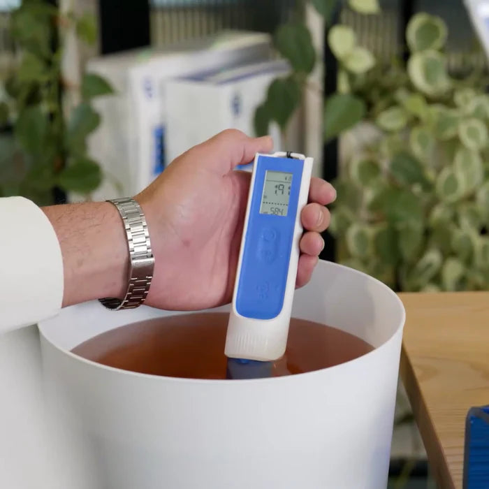 Blue Lab Eone Bluelab OnePen | 3-in-1 pH, EC & Temperature Tester | Bluelab – Bluelab USA